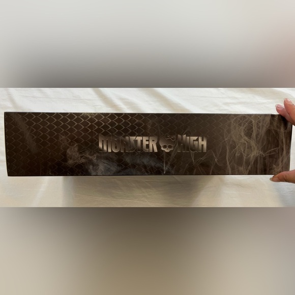 NWT RuPaul Dragon Queen Doll Monster High Mattel Fashion Collectible, NIB NRFB - Picture 11 of 12